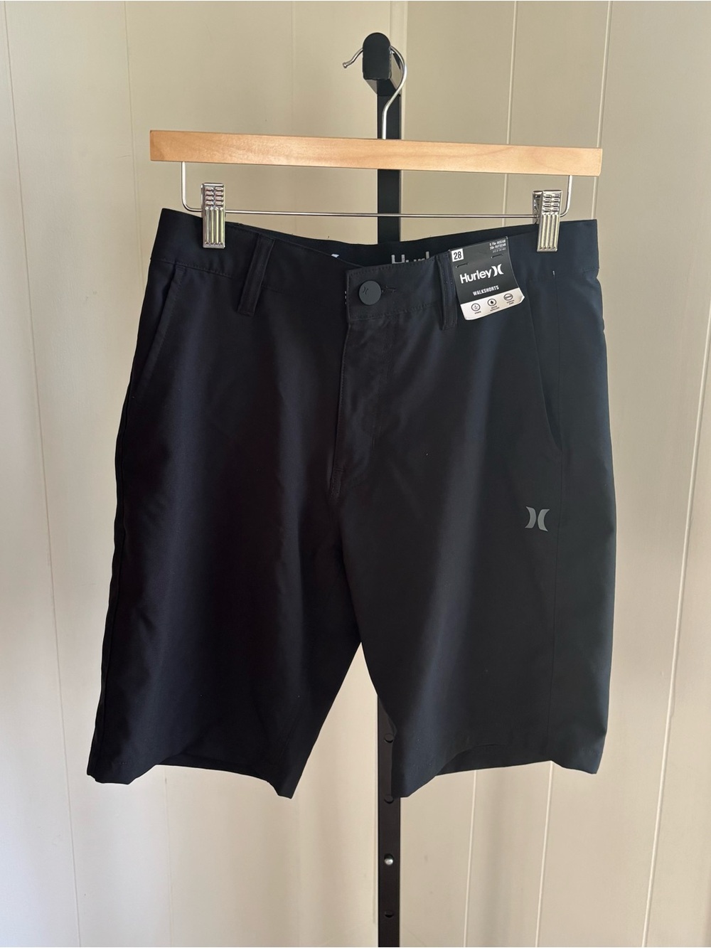 Hurley All Terrain Hybrid Walkshorts Black Mens 28 NWT 9.75” Inseam